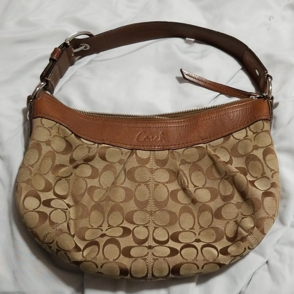 Coach Signature shoulder purse